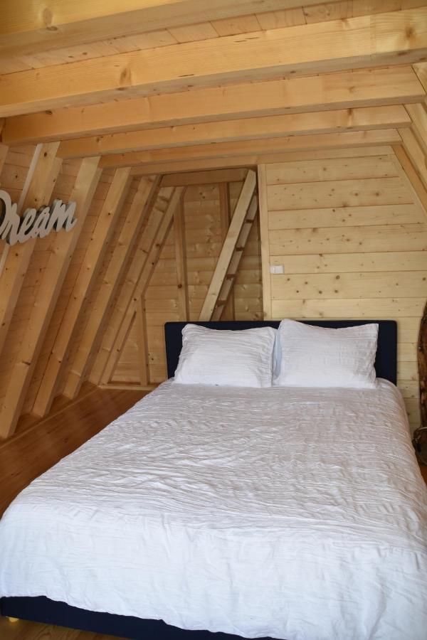 L'Embellie Bed & Breakfast Bertignat ภายนอก รูปภาพ