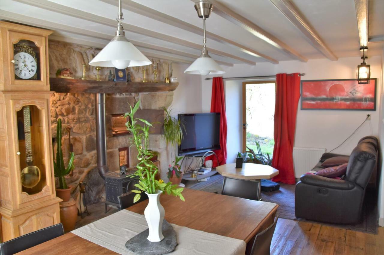 L'Embellie Bed & Breakfast Bertignat ภายนอก รูปภาพ