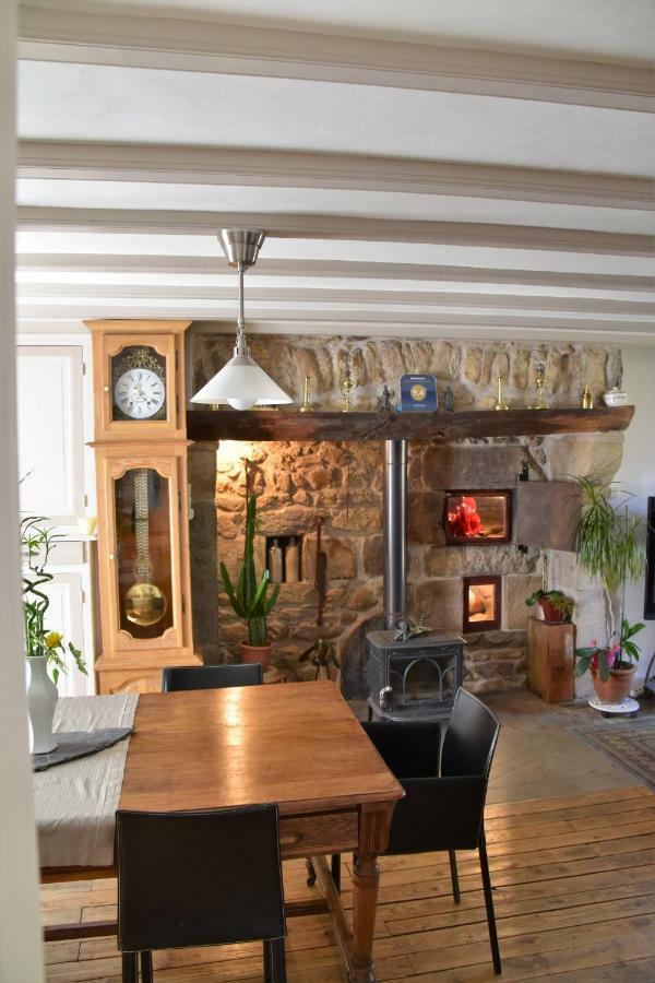 L'Embellie Bed & Breakfast Bertignat ภายนอก รูปภาพ