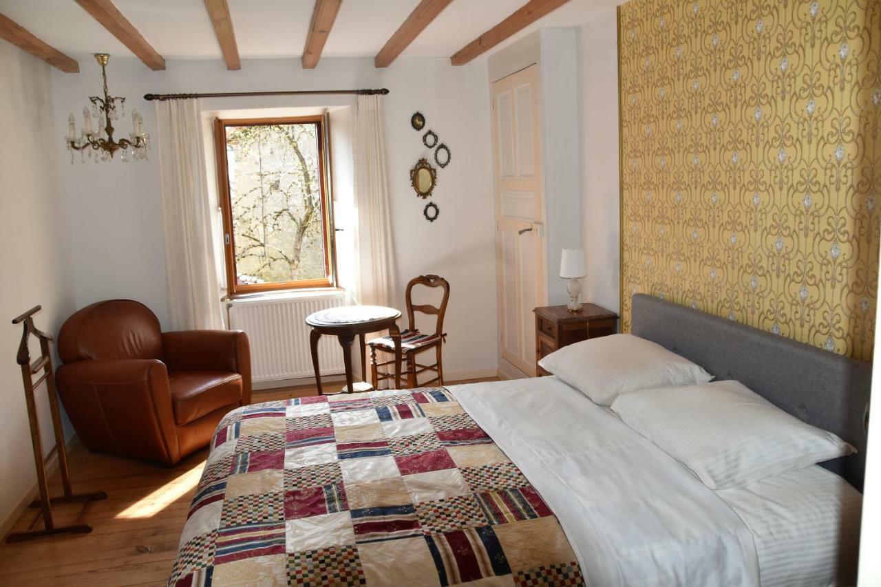 L'Embellie Bed & Breakfast Bertignat ภายนอก รูปภาพ