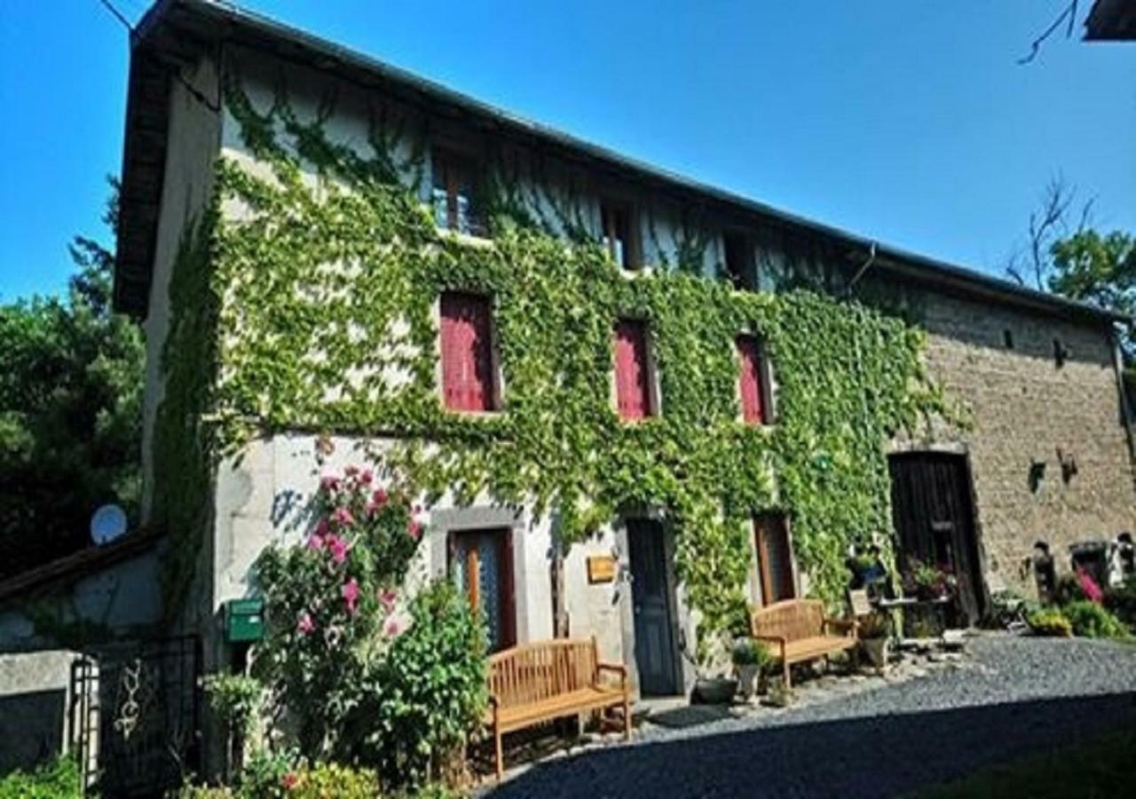 L'Embellie Bed & Breakfast Bertignat ภายนอก รูปภาพ
